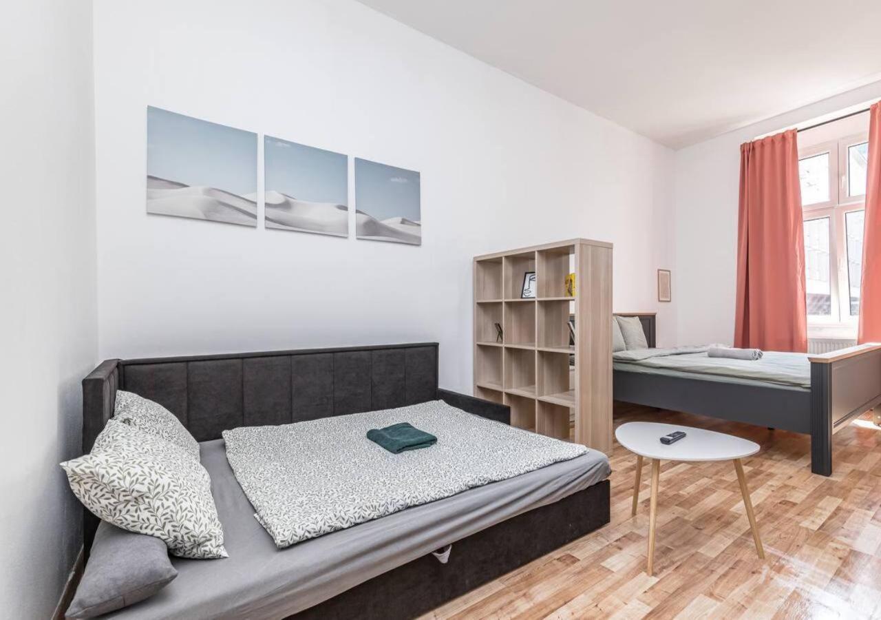 Elegance Apartments Praha Bagian luar foto